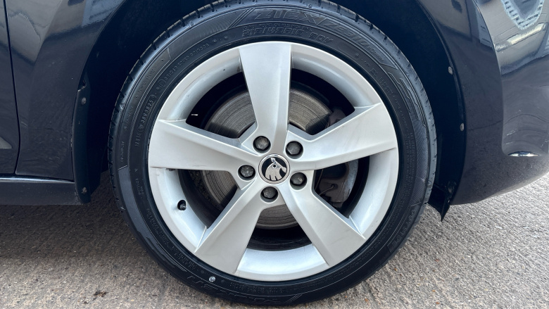 Skoda Rapid Spaceback 1.0 TSI 110 SE Tech 5dr Petrol Hatchback